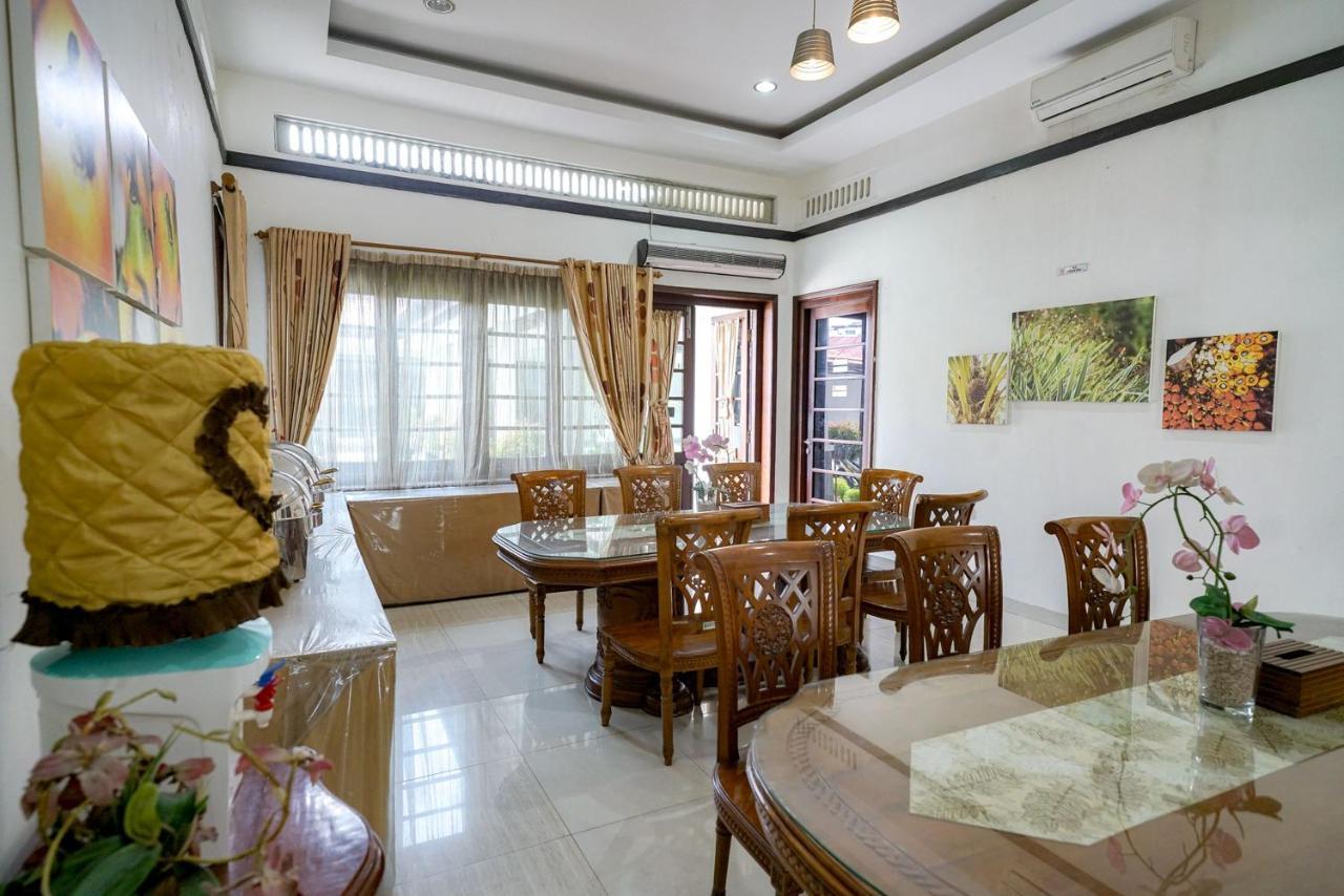 Reddoorz @ Avros Guest House Medan Exteriér fotografie