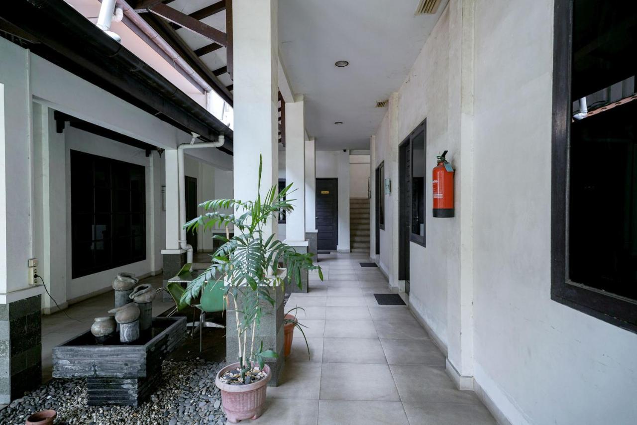 Reddoorz @ Avros Guest House Medan Exteriér fotografie