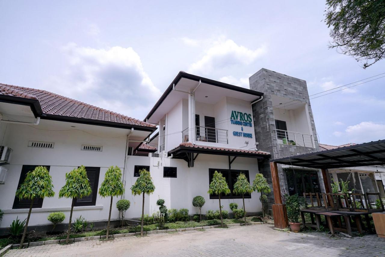 Reddoorz @ Avros Guest House Medan Exteriér fotografie