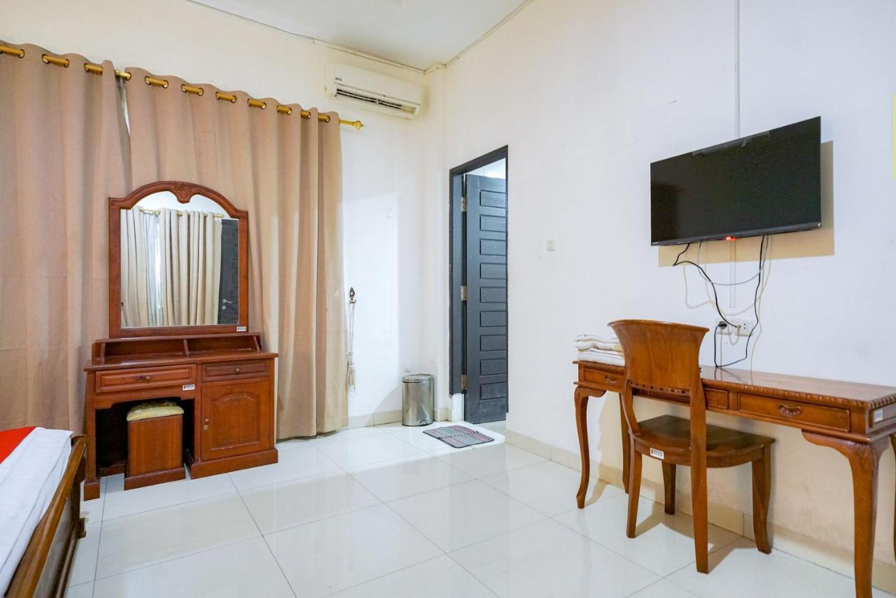 Reddoorz @ Avros Guest House Medan Exteriér fotografie