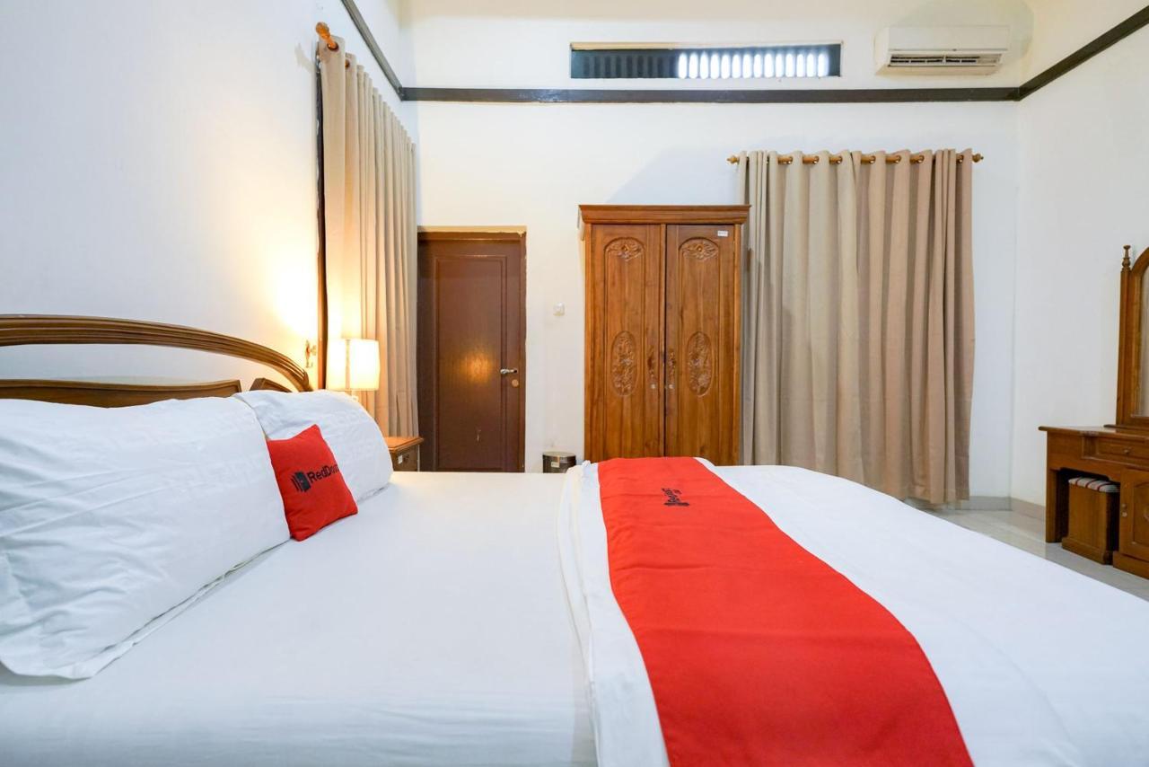 Reddoorz @ Avros Guest House Medan Exteriér fotografie